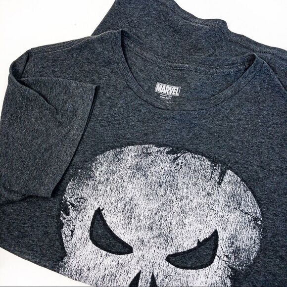 The Punisher Marvel Graphic T-Shirt Dark Gray MAD Engine Sz M - Picture 4 of 7